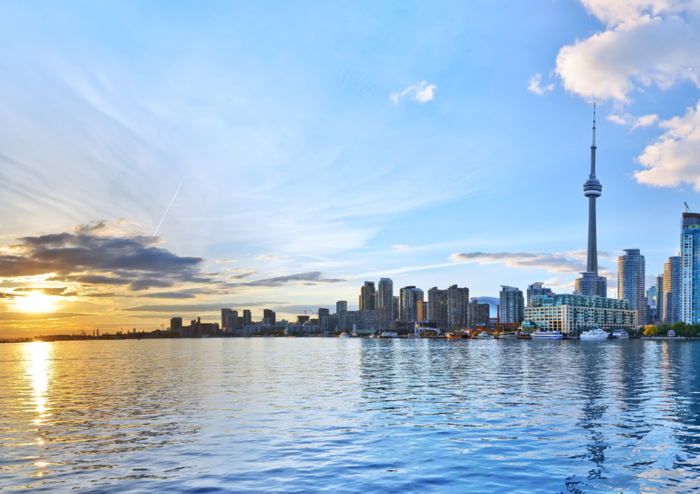 Entrée Express : Quatre nouvelles rondes d’invitations pour l’immigration au Canada