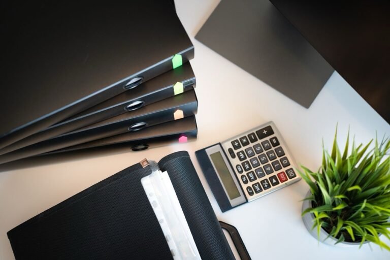 Le grand silence administratif : quand le dossier « dort » entre deux bureaux IRCC